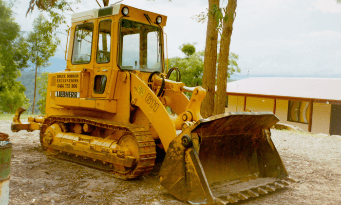 Dobson Excavations Excavation and Earthmoving Equipment Gallery - Mini Bulldozer Drott 700