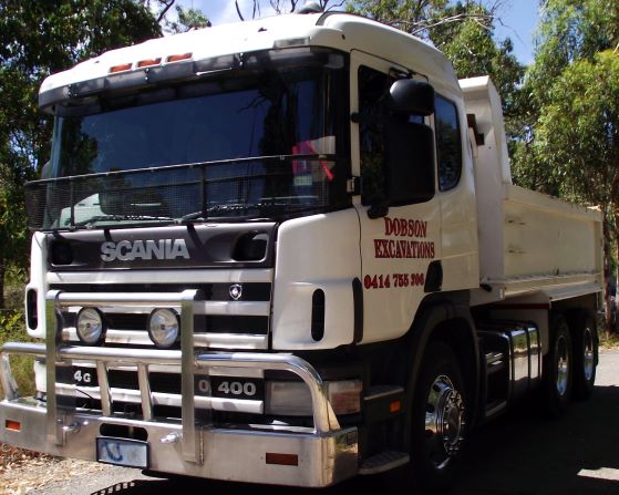 Truck- Hire-6-Wheeler-Tipper